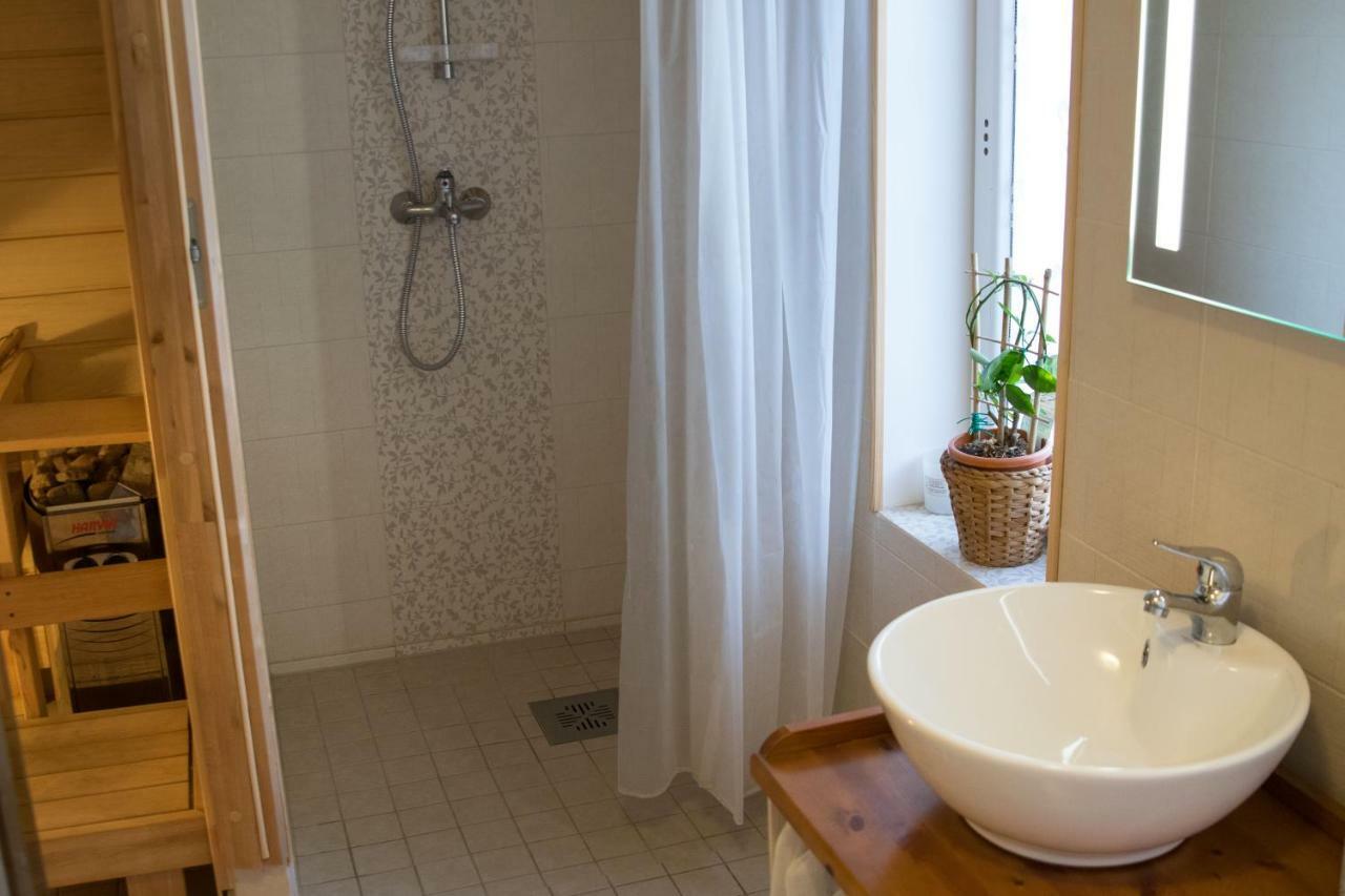 Liisupesa Apartment With Sauna And Garden パルヌ エクステリア 写真
